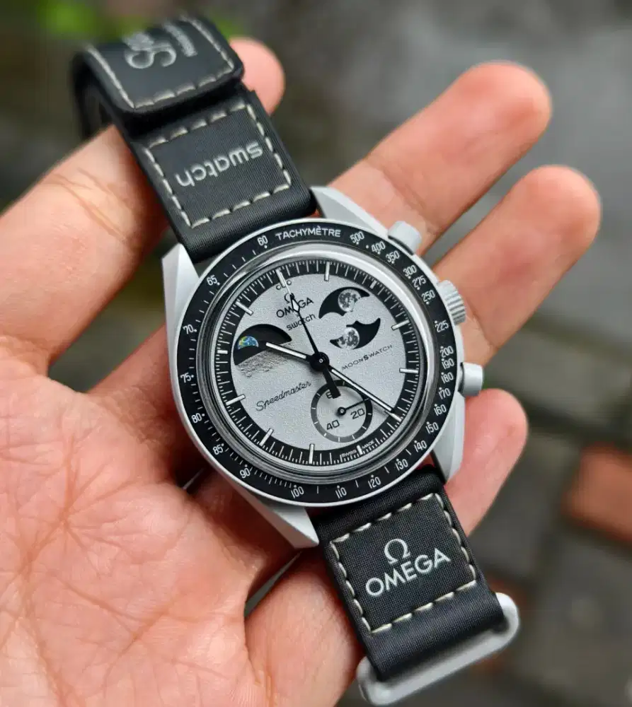 Jam Omega x Swatch mission to earthphase