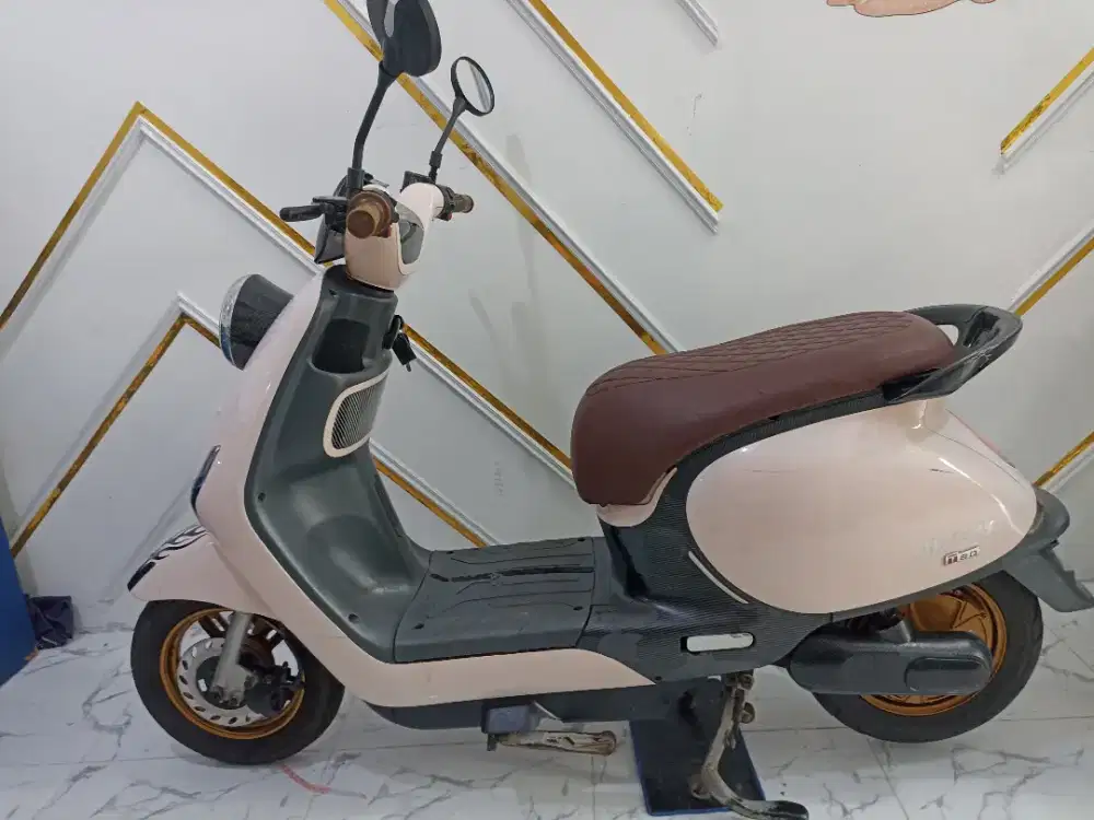 Sepeda Listrik Uwinfly t80 lithium