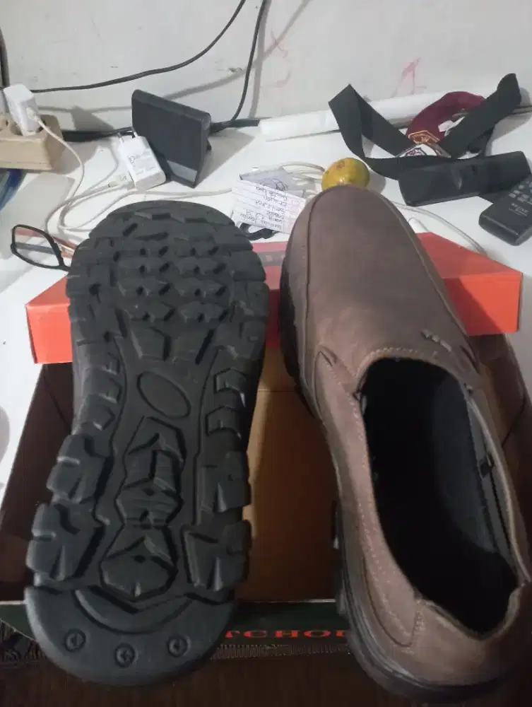 sepatu pria watchout