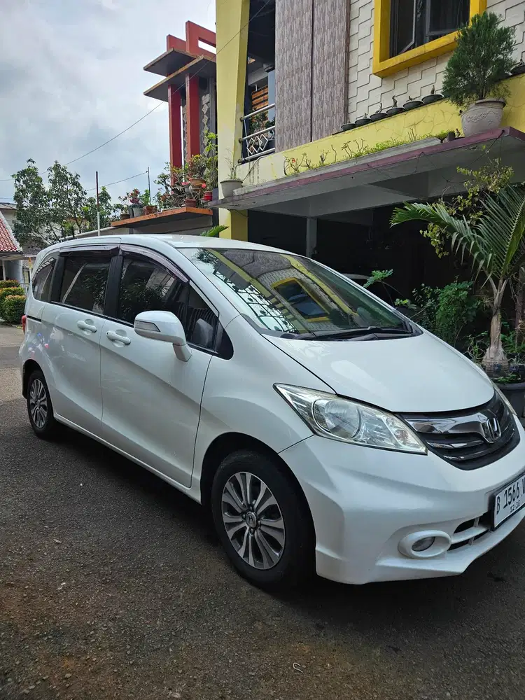 Honda Freed 2015 Bensin