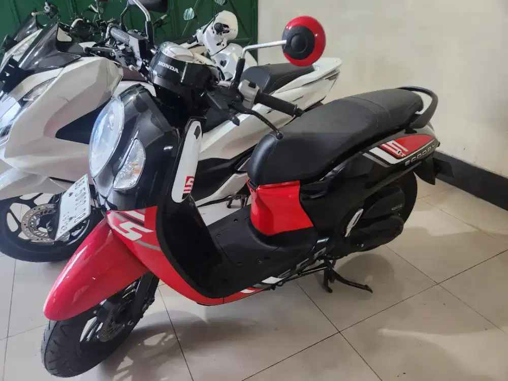 Scoopy 2023 merah hitam Gbm bisa tunai atau kredit