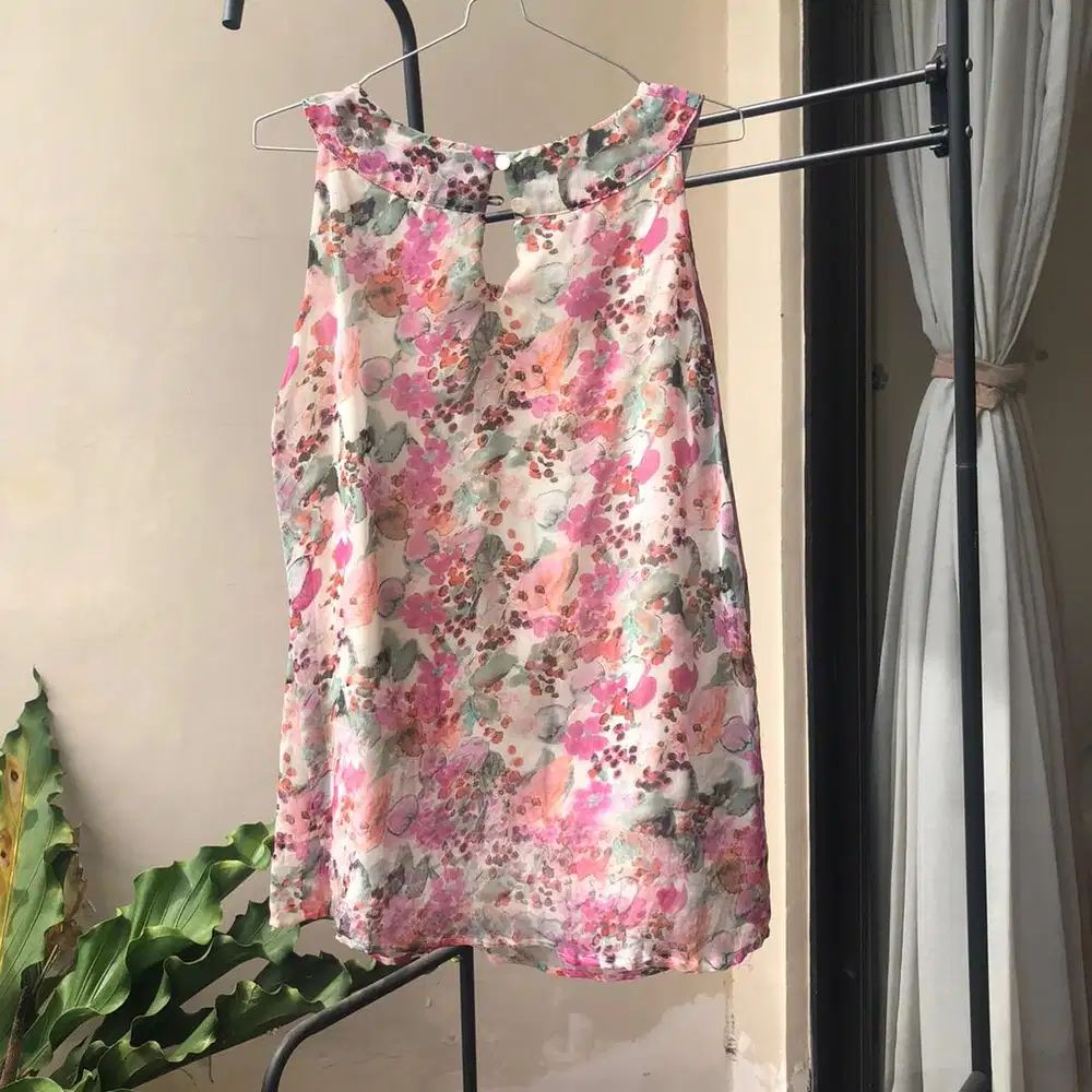 Atasan Wanita Motif Bunga
