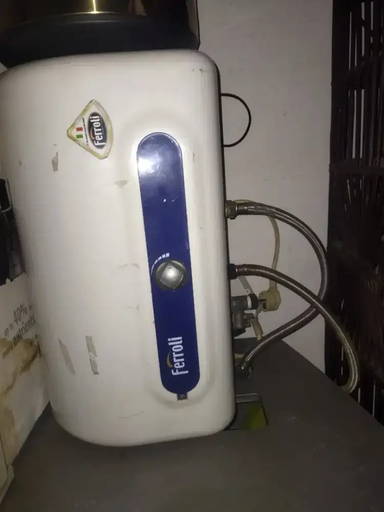 Water heater Ferolli like new