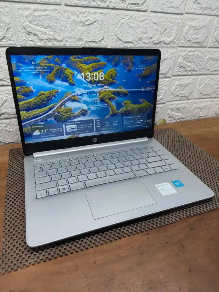 HP 14s intel Celeron Gen-11 (8/256gb) 14 inch MULUS NORMAL