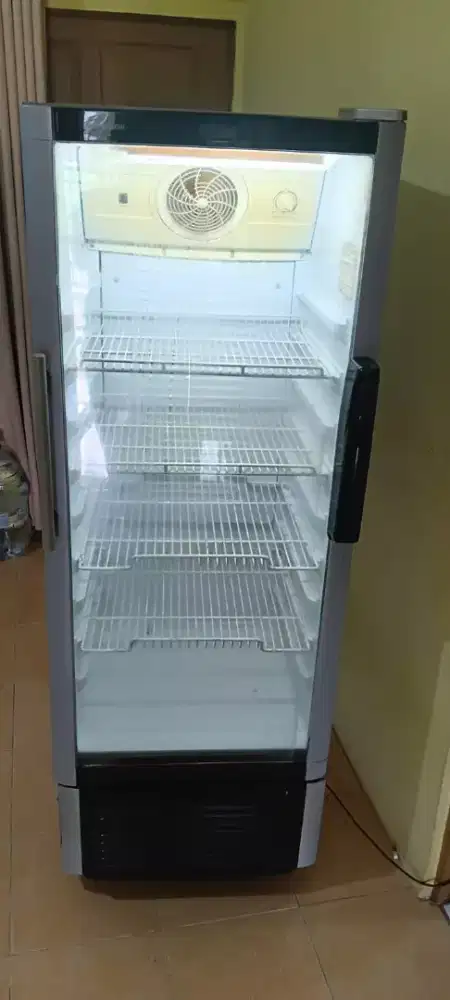 Dijual kulkas showcase polytron no minus.