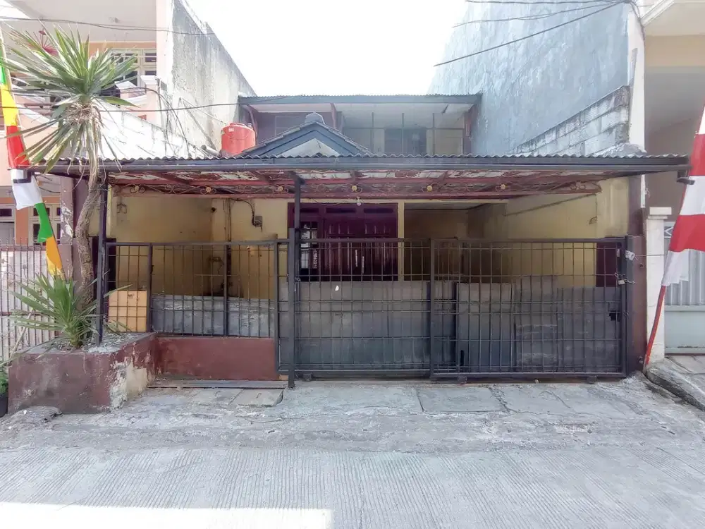 Rumah 2 Lt SHM 7 Mnt ke Mall Summarecon Serpong Siap KPR J-24688