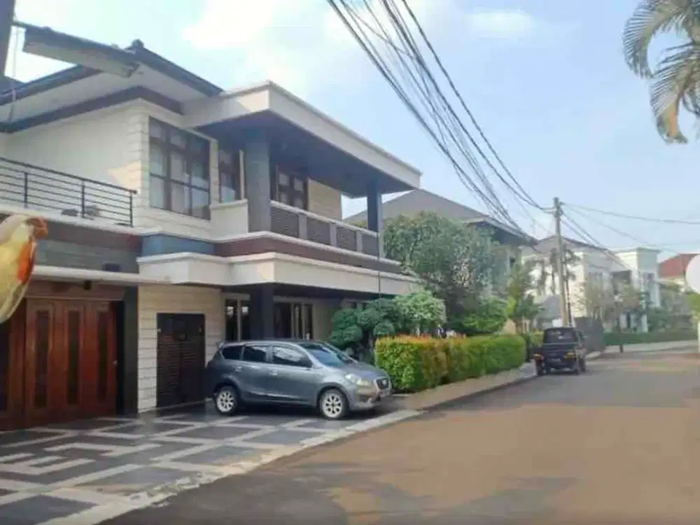 Dijual Rumah Strategis kawasan premium