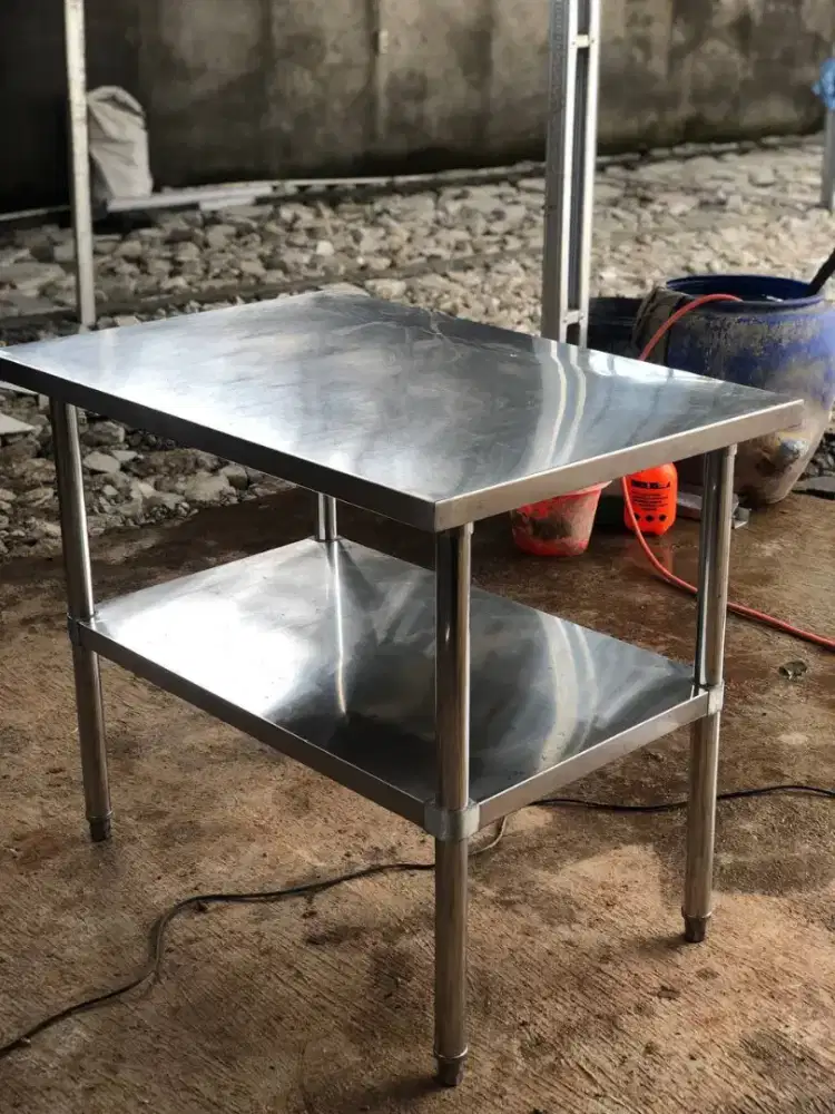 Meja 2 Susun GETRA (Knockdown)
Uk 100x70x85

harga 2.300.000