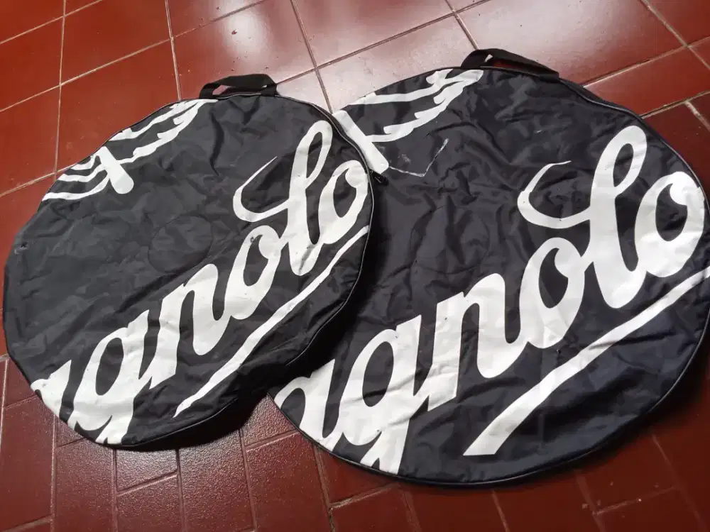 CAMPAGNOLO Wheel bag, masih bagus, COD Cijantung Dsk