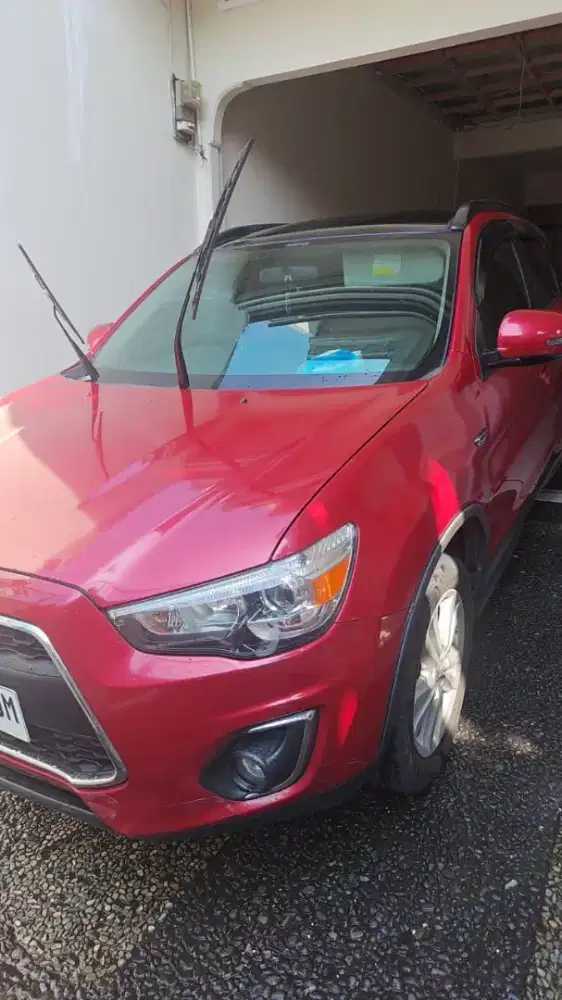 Mitsubishi Outlander 2014 px at merah panoramic pribadi