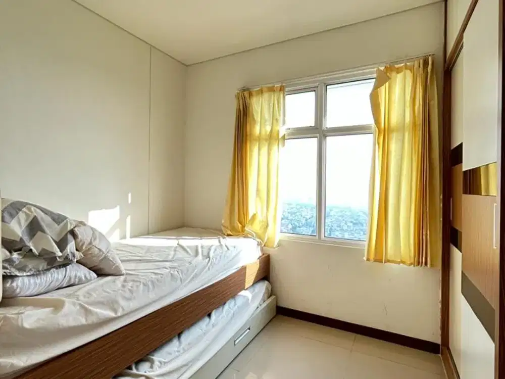 Condominium Green Bay Pluit 2 BR Fully Furnished Ruang Tamu Besar