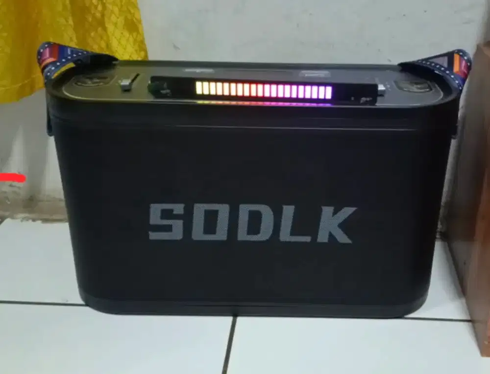 Speaker portable sodlk s1271 280watt RMS,mulus nominus + mic bawaannya