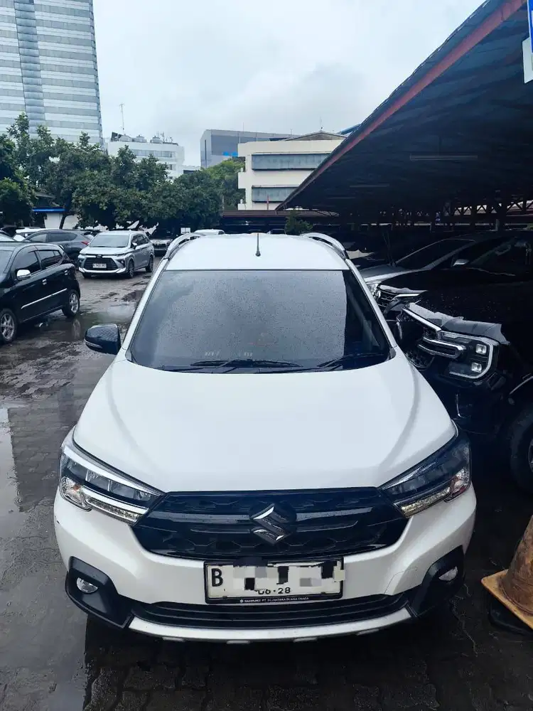 XL7 Beta Hybrid 2023 AT Putih | Terawat