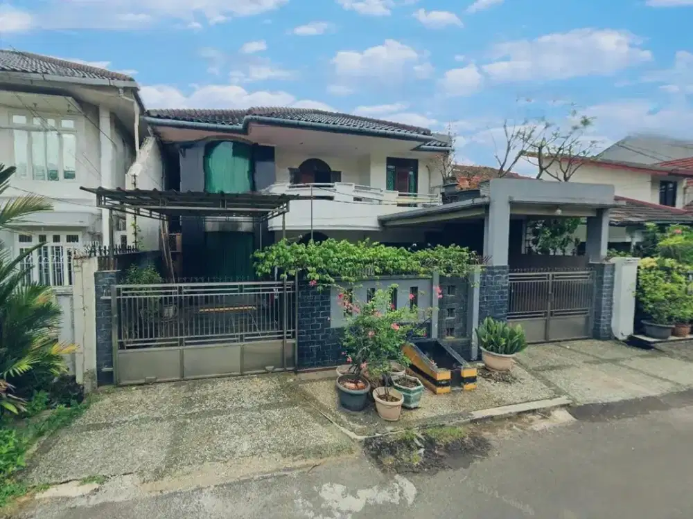 Dijual Rumah Bagus 2 Lantai di Jl. Cipinang Jaya, Kampung Melayu – Jakarta Timur
