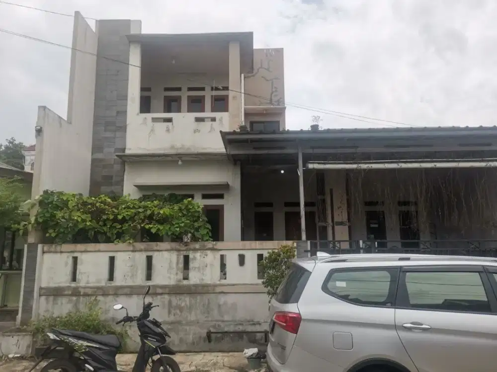 Rumah 2 Lantai Siap Huni di Perumahan Mutiara Gading Riviera