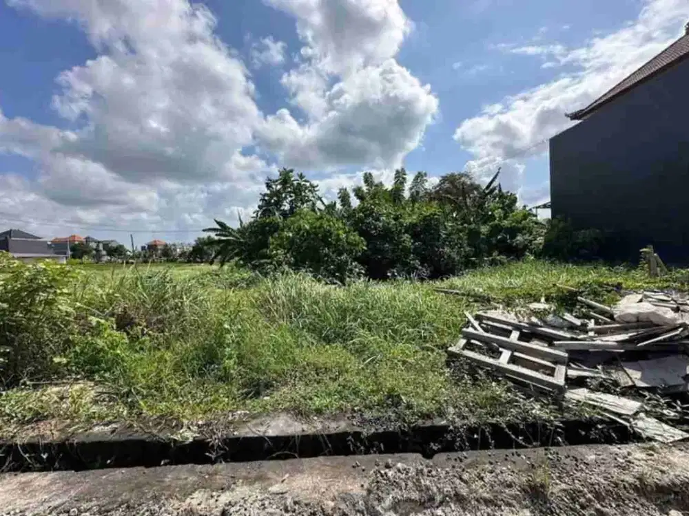 Di kontrakan tanah jalan Jepun Pipil , Denpasar , Bali