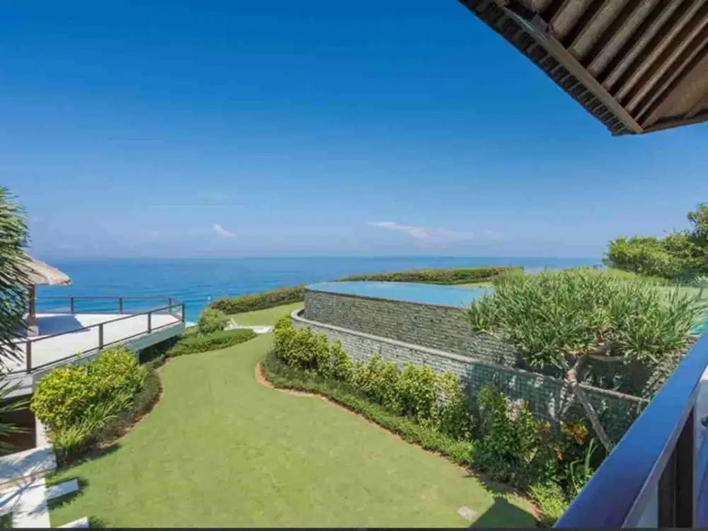 Pandawa 5 Bedrooms villa for sale on the cliff