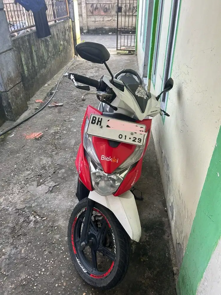 Motor Beat 2018 Merah Putih