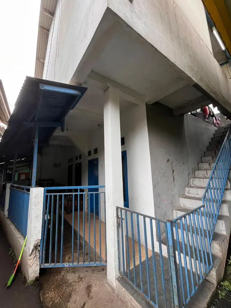 DI JUAL KOSAN / KONTRAKAN 5 PINTU