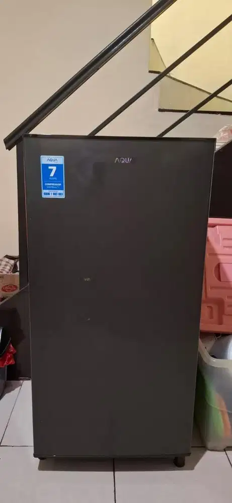 Kulkas / Lemari Es AQUA AQRD181DS (1 pintu)