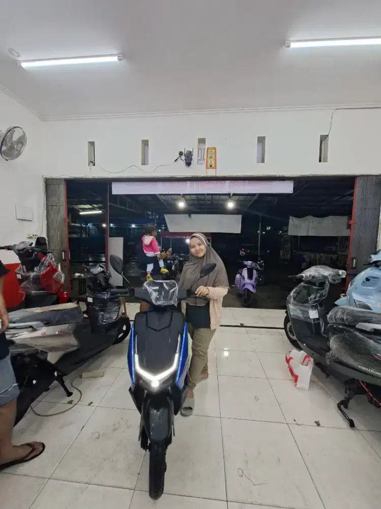 SEPEDA LISTRIK KELUARAN TERBARU UWINFLU TIPE T78B FAST  CHARGING