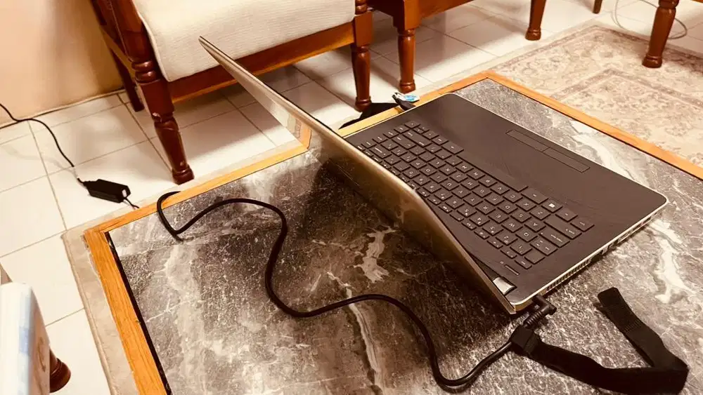 Laptop HP RAM 8 GB/SSD 128/HDD 1 TB