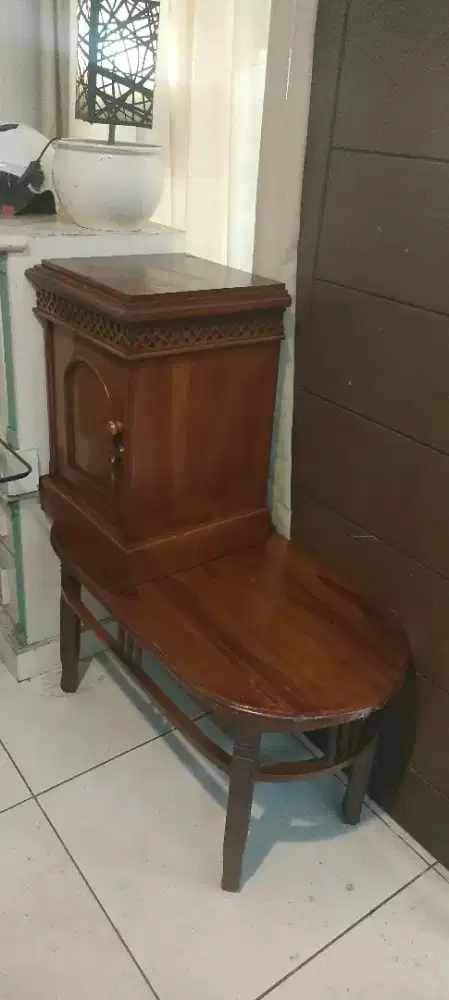 Meja dan Nakas (MULUS)