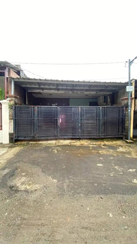 Dijual rumah murah, bebas banjir, lokasi strategis