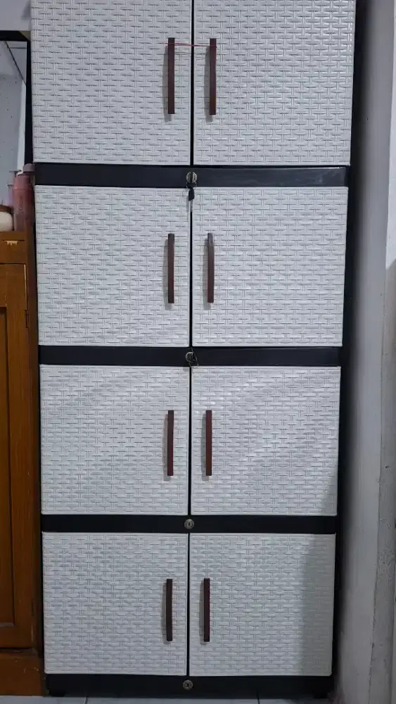 Lemari Plastik 4 susun