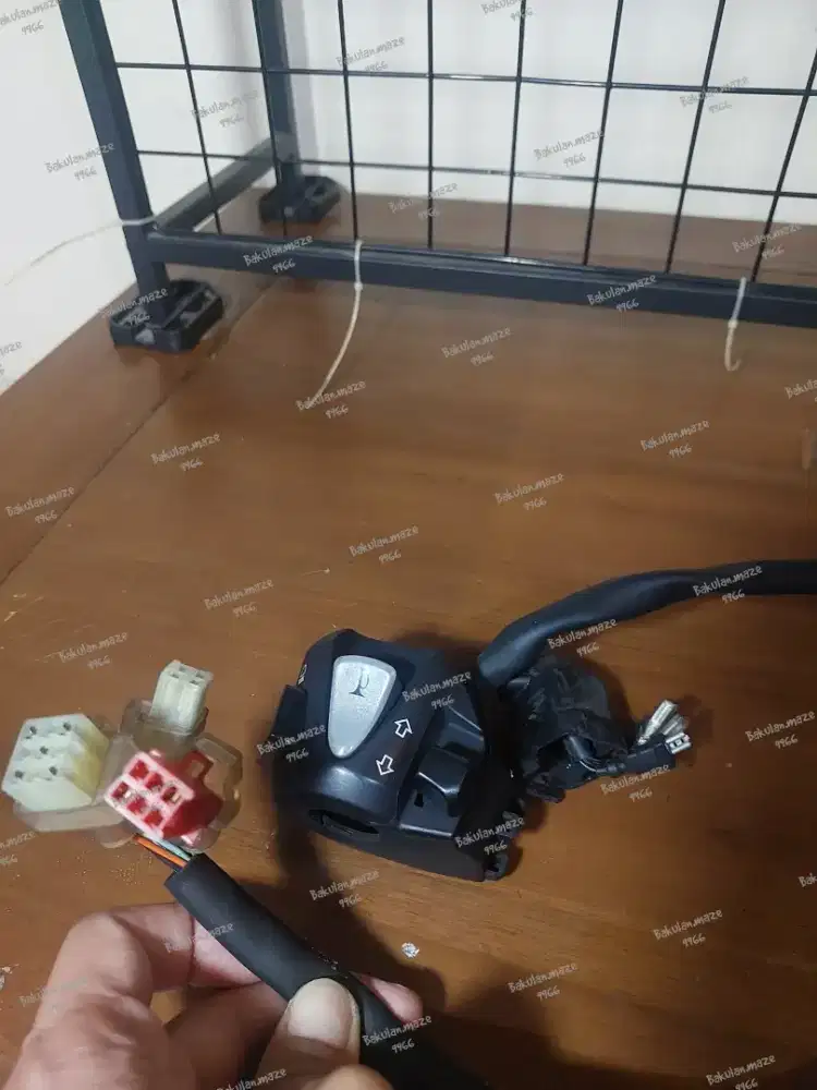 saklar kiri PCX 160 asli