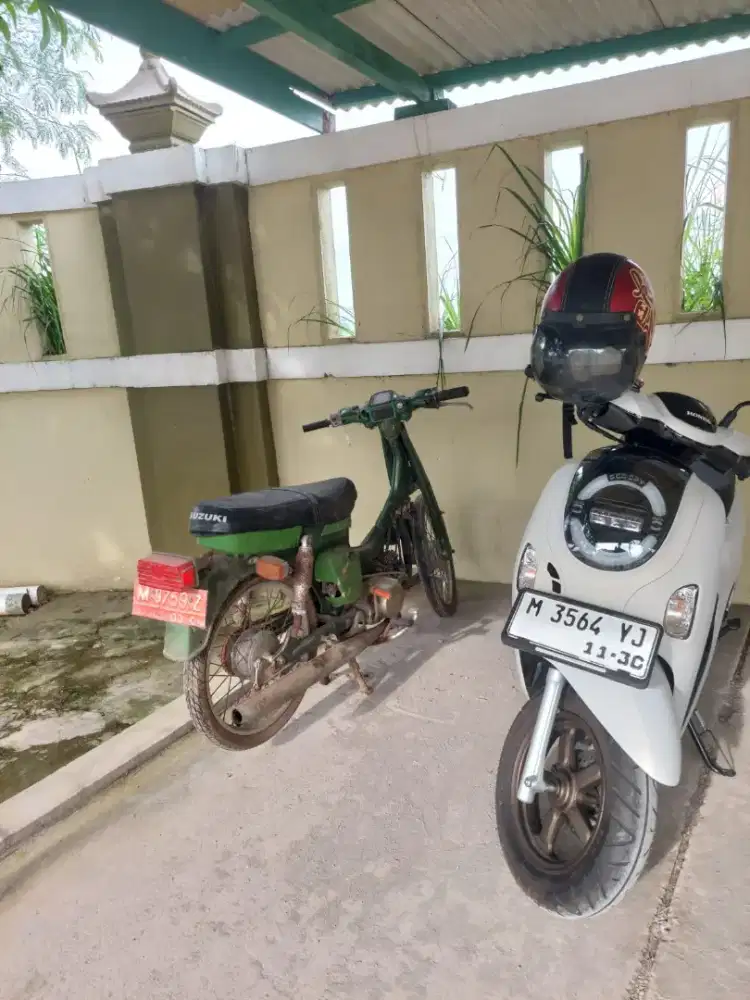 Suzuki FR 80 menolak tua