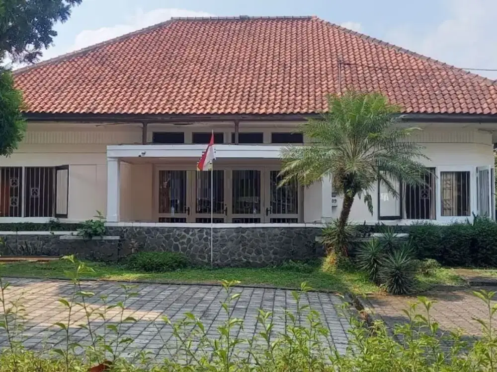Rumah / Lahan Komersial - R.e. Martadinata (Riau) Bandung