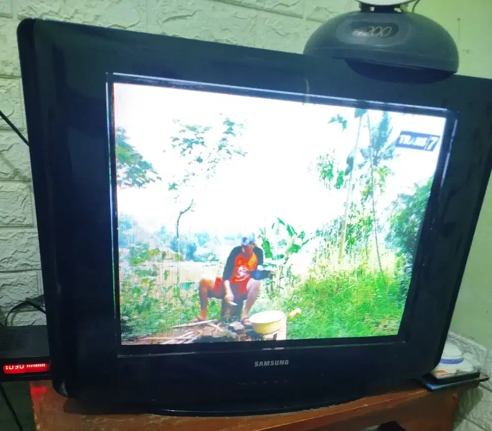 tv tabung flat  samsung 21