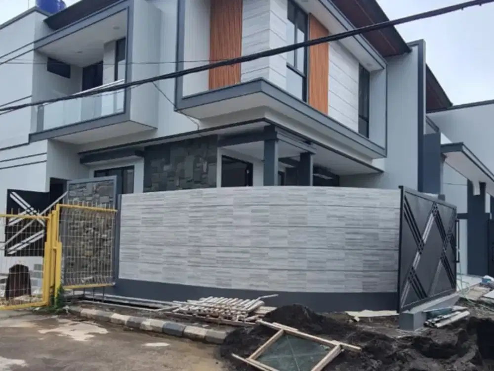 Dijual Rumah Baru Hook Mulyosari
