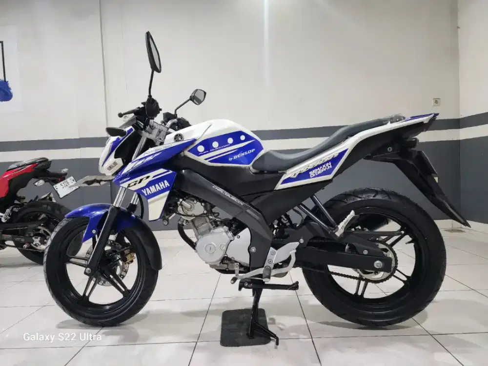 VIXION KS TAHUN 2014(PUTRA TUNGGAL MOTOR)