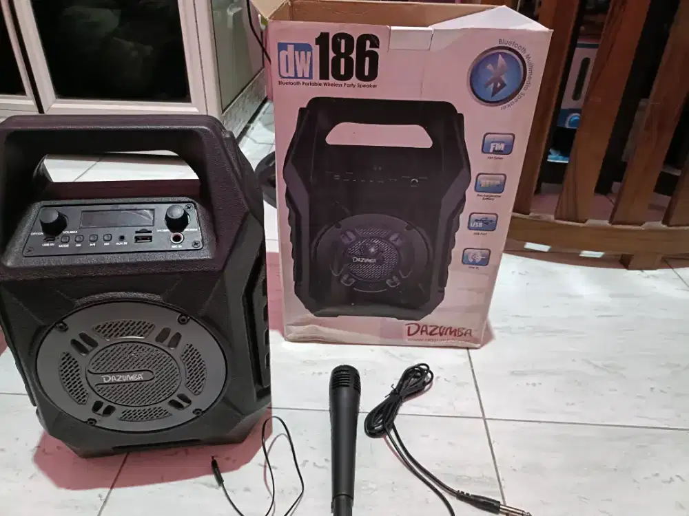 Speaker dazumba plus mic normal dan fungsi jarangdipakai (tampak baru)