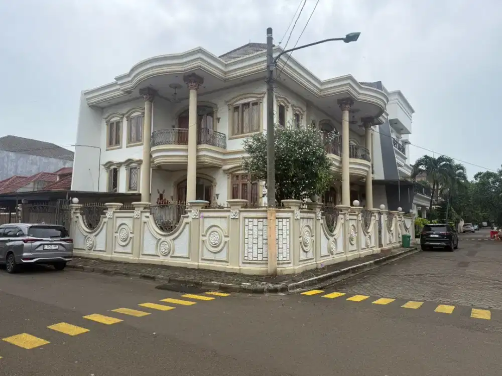 DIJUAL RUMAH HOOK BESAR HADAP TIMUR FULL RENOVASI HARGA TERMRUAH DI CITRA GARDEN 2