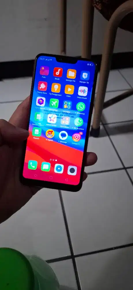 Oppo A3s merah batangan