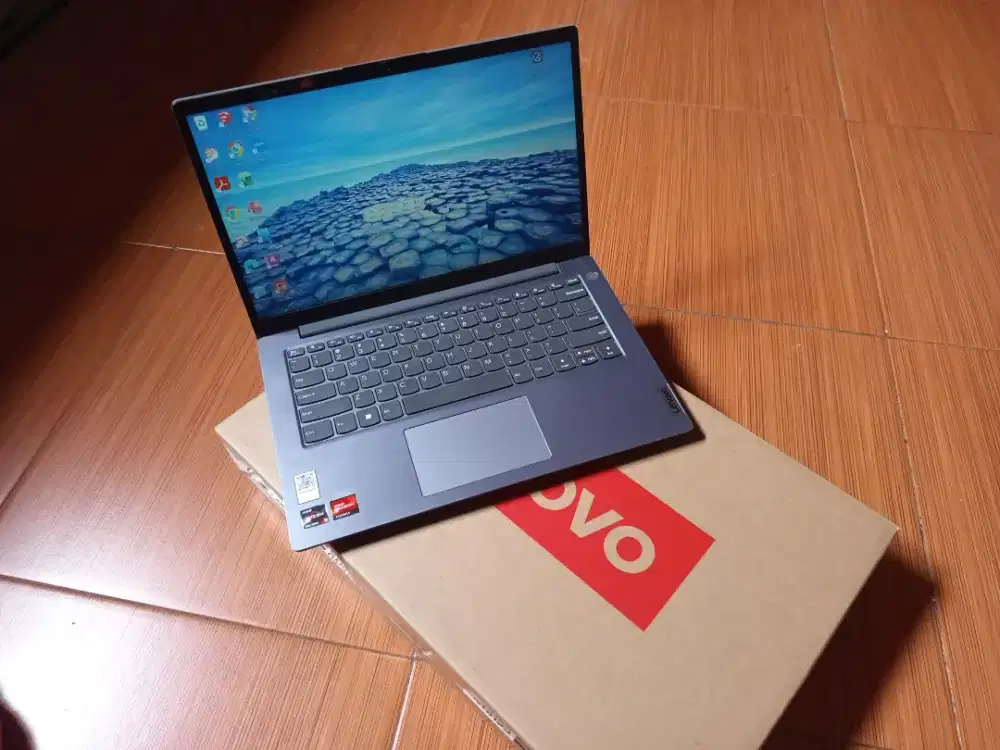 DIJUAL LAPTOP LENOVO V14 G4 AMN