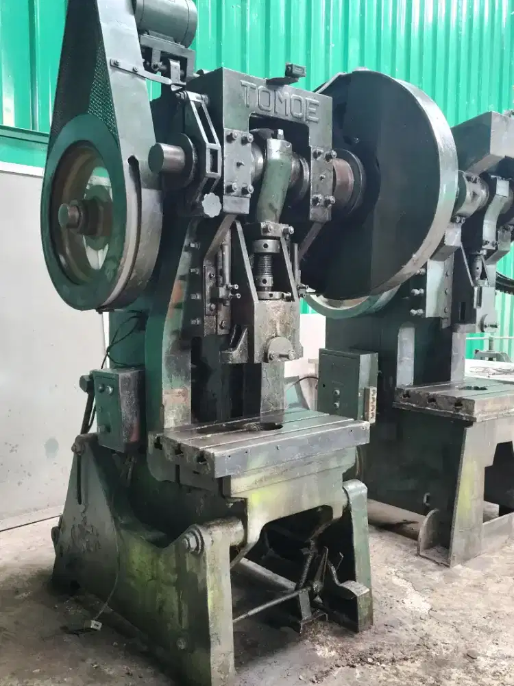 Mesin Pres/ mesin Pon 50 Ton jepang