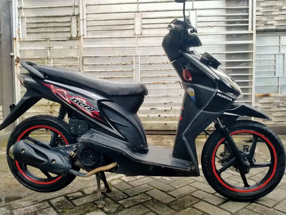Honda Beat lengkap motor sehat walafiat keterangan detail dibawah