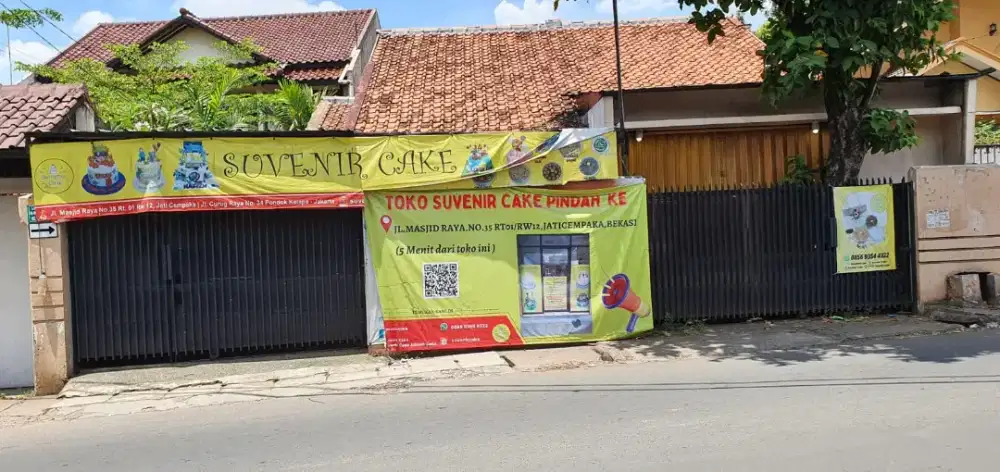 Dijual Rumah Tinggal Lokasi Pinggir Jalan
