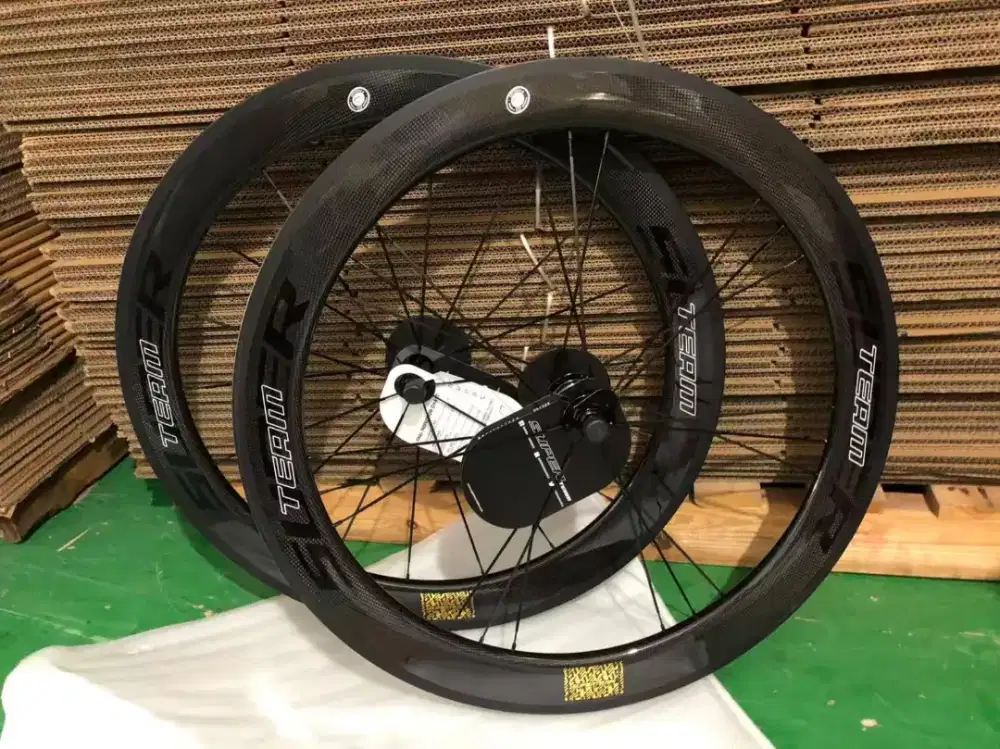 WHEELSET ROADBIKE SUPERTEAM RIMBRAKE 60MM CARBON GLOSSY