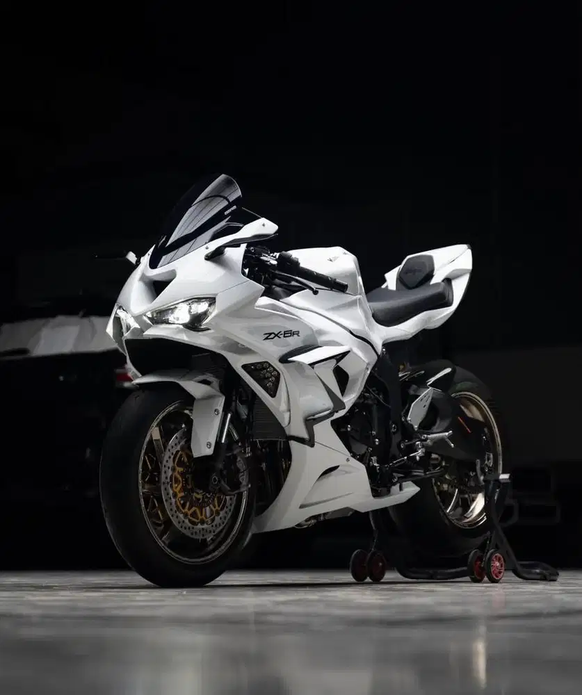 Kawasaki ZX6R 2025