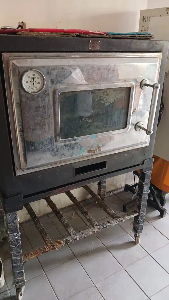 DIJUAL OVEN GAS