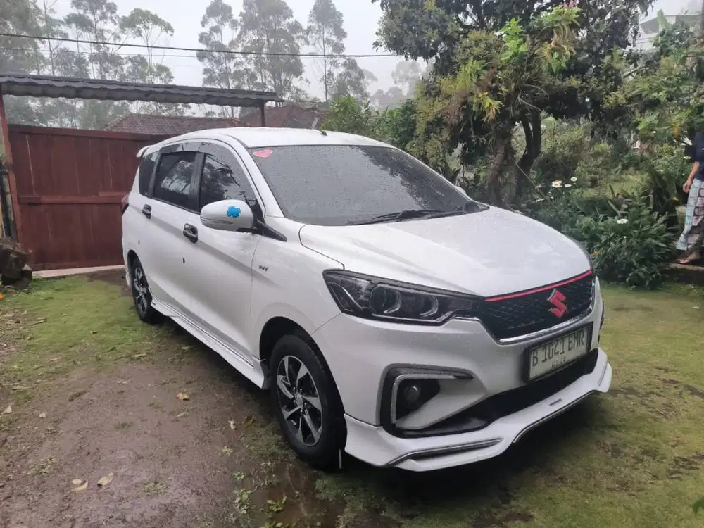 Dijual mobil kesayangan