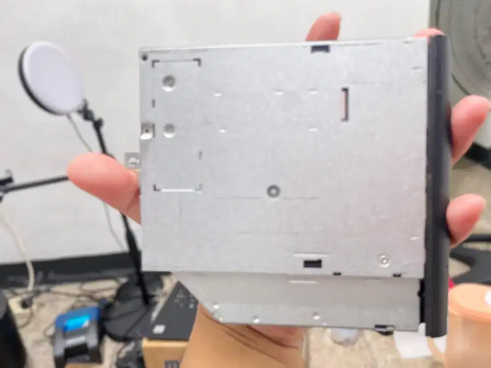 CD room Laptop Kondisi Cek Lokasi