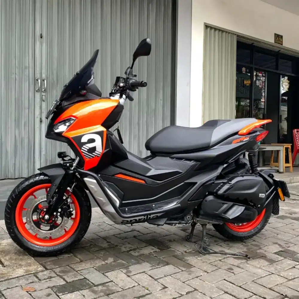 Matic Aprilia SR GT 200 th 2024 Km 2rb Antik Like New Modif Turing