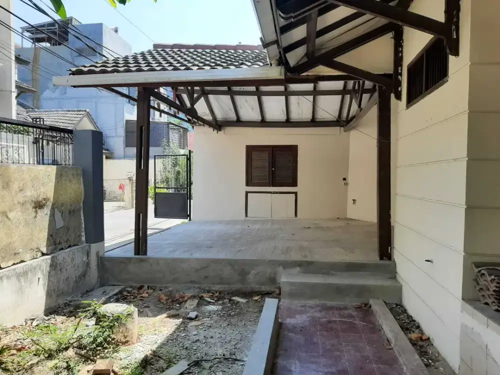 Dijual RUMAH Siap Huni di KELAPA GADING