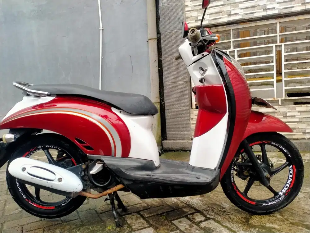 Honda Scoopy lengkap motor sehat walafiat keterangan detail dibawah